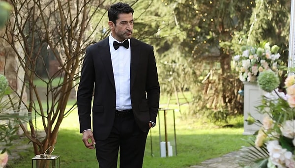 Dizinin yayın takviminde ise önümüzdeki hafta için zorunlu bir değişiklik yapılması kararlaştırıldı.