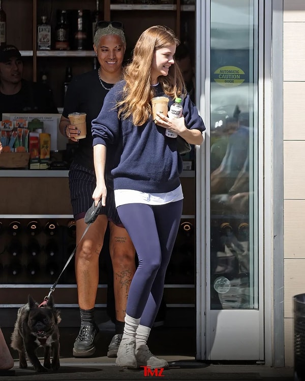 Ancak gelin görün ki geçtiğimiz saatlerde Los Angeles’ta görüntülenen Barbara Palvin’in son hali kafaları karıştırdı.