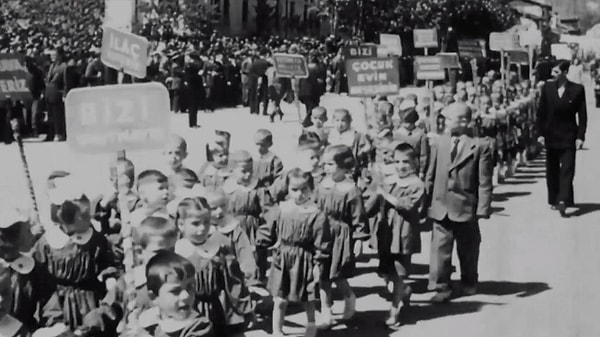 Çocuk Esirgeme Kurumu süreci değiştirdi, Atatürk destek verdi