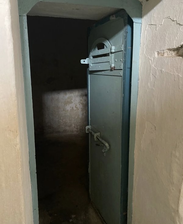 Tam O Sırada Bir Şarkı Dilime Dolandı