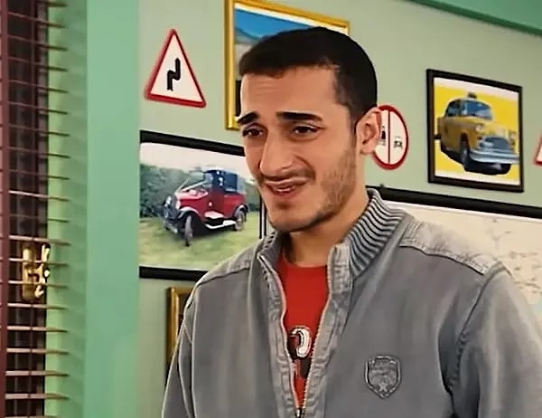 Oyuncu Ateş Fatih Uçan, efsane dizi Akasya Durağı hakkında yaptığı itirafla gündem oldu.