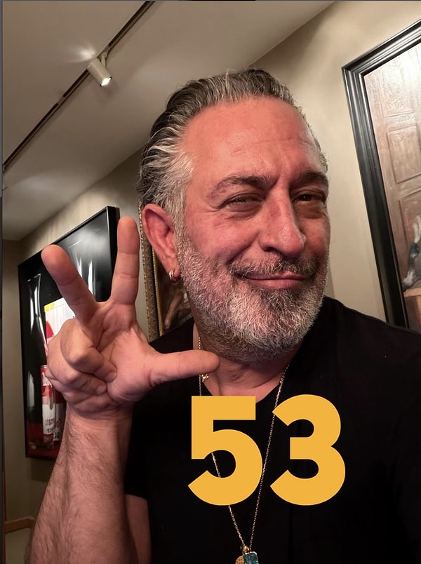 53 yaşına giren Cem Yılmaz, Instagram hesabından yaptığı uzun ve samimi paylaşımla dikkat çekti.