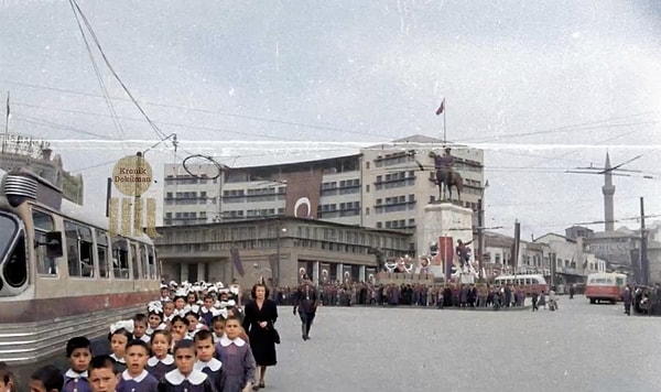 "Ey yükselen yeni nesil, gelecek sizindir. Cumhuriyeti biz kurduk; onu yükseltecek ve sürdürecek sizsiniz."