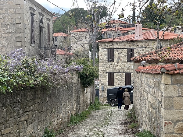 Ayvacık Kaymakamı Mustafa Karaali, Adatepe'nin adaylığının kırsal kalkınma ve kültürel turizm hedeflerinin doğruluğunu kanıtladığını belirterek şu ifadeleri kullandı: