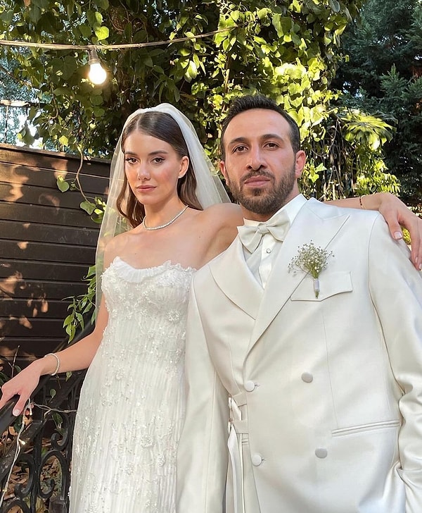 Beril Pozam, meslektaşı Ersin Arıcı ile 2024 yılında gerçekleştirdikleri görkemli düğünün ardından süregelen huzurlu evliliği hakkında yeni açıklamalarda bulundu.