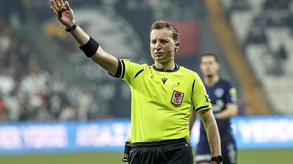 Yardımcısı hafta içi Galatasaray maçında görev aldı.