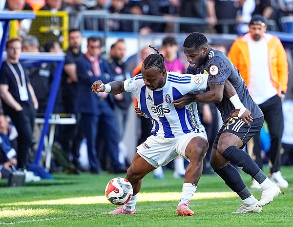 Erokspor fırsat tepti.