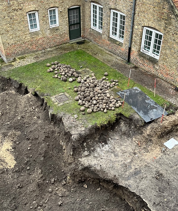 Eserlerin Laboratuvar Ortamında İncelenmesine Başlandı