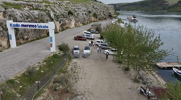 Özellikle hafta sonları çevre il ve ilçelerden gelen vatandaşların uğrak noktası olan kanyonda, günlük ziyaretçi trafiği 1.000 kişiye ulaşmış durumda.