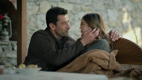 Atv ekranlarında yayınlanan A.B.İ. dizisi yayınlandığı ilk günden bu yana salı gününün zirvesine yerleşmişti.