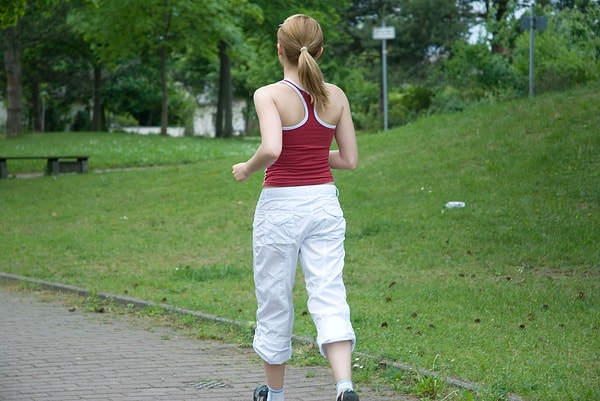 Yürüyüş Faaliyeti Kas Kütlesi Kazanımında Sınırlı Bir Etki Gösteriyor