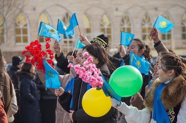 Kazakistan’da 1 Mayıs birlik ve kültürel çeşitlilik vurgusuyla öne çıkıyor.