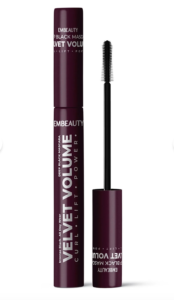 Embeauty Ultra Siyah Maskara, kirpiklerinize anında dramatik bir hacim ve uzunluk katıyor.