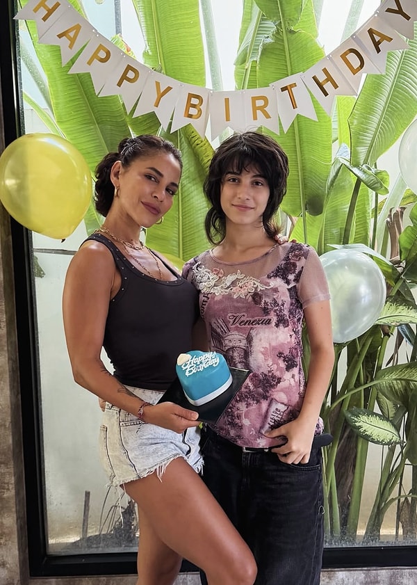 Kanser tedavisi devam eden Irmak Ünal, geçtiğimiz saatlerde yaptığı yeni paylaşımla yeniden gündem oldu.