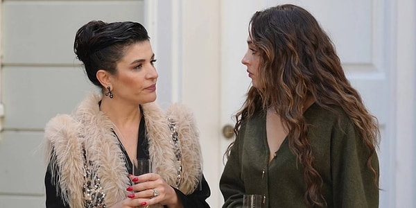 Cemre Baysel'in performansının ardından Gonca Vuslateri'nin geçtiğimiz sezon yayınlanan Leyla dizisinin ardından verdiği bir röportaj yeniden sosyal medyada yayıldı.