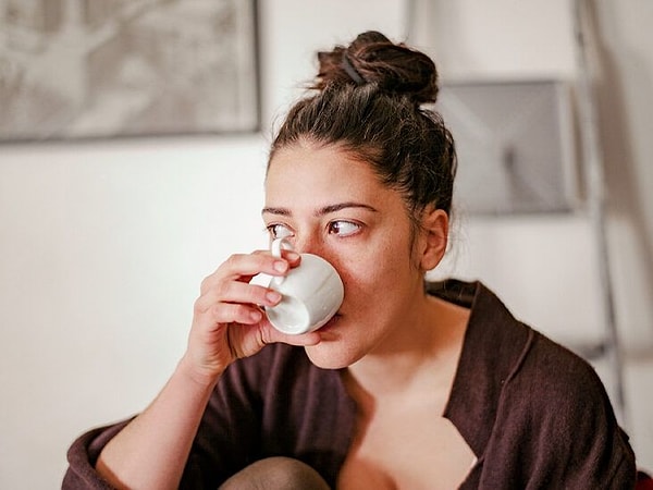 Experts underscore that all these benefits are exclusively applicable to plain black coffee.
