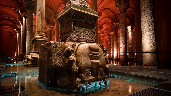 The Labyrinthine Vaults of the Basilica Cistern (Medusa's Vigil)