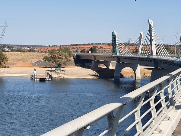 The bridge, which serves not merely as a transit point for visitors, but also as a breathtaking viewing terrace, consistently earns top marks from travelers on platforms like TripAdvisor.
