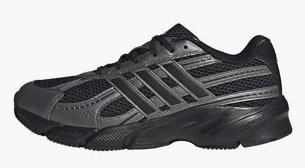 Retro ve modernin buluştuğu adidas Technochaos ile adımlarınızı konforla atın! 👟