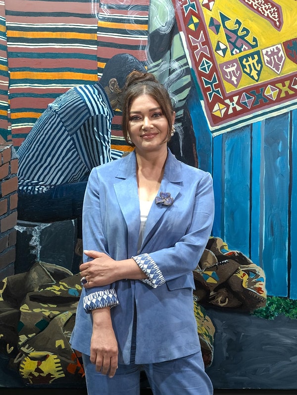 Hosting esteemed galleries and artists from all corners of the world, from Europe to America, from the Middle East to the Far East, this platform elevates Nurgül Yeşilçay's expertise to an international level as she takes her place within it.
