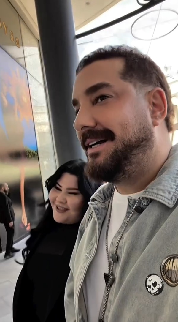 Enis Arıkan ve telefon hediye ettiği Birnaz sonunda buluştu!