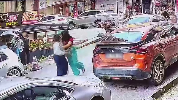YouTube fenomeni Hülya Sönmez’in trafikte karıştığı kavganın cezası büyük oldu.