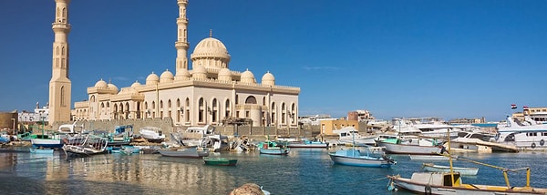 3. Hurghada, Kızıldeniz kıyısında yer alan bir Mısır şehridir.