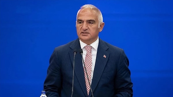 1 milyondan fazla ziyaretçi