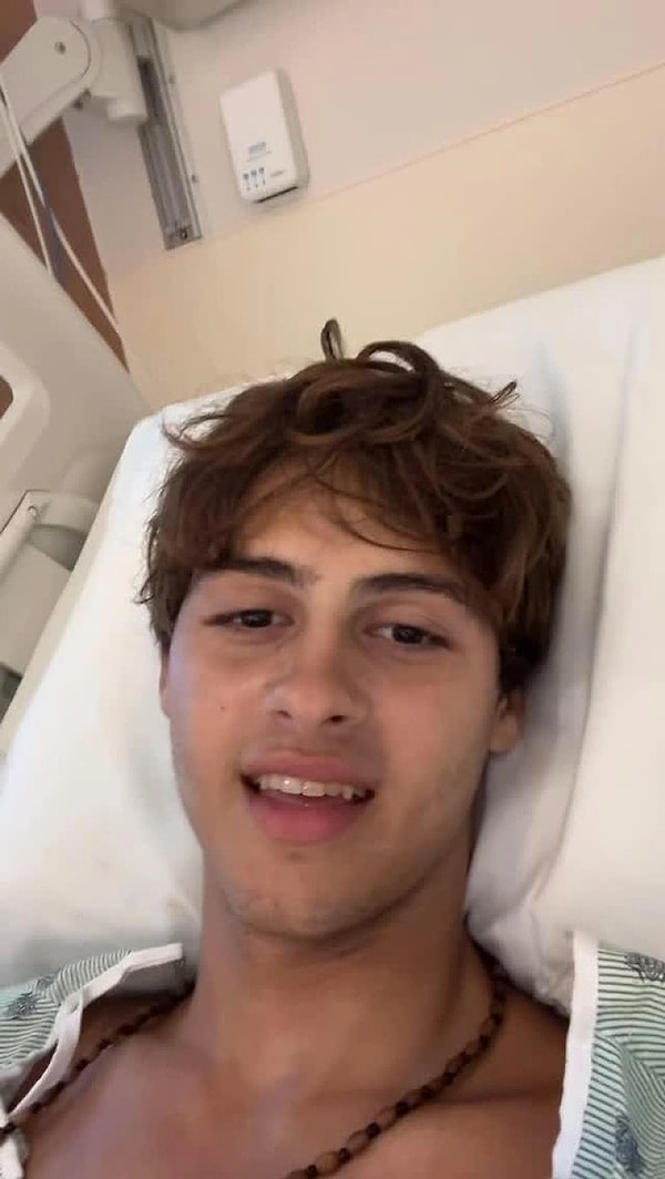 Sol bacağını kaybeden Survivor yarışmacısı Stavros'un tedavisi devam ederken Acun Ilıcalı, genç yarışmacıyı ziyarete gitti.