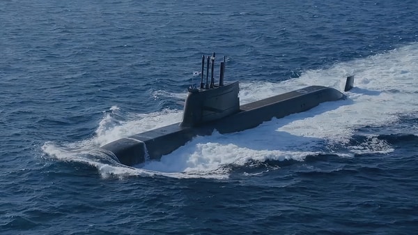 Bu devasa operasyonun her bir aşaması, saniyelerin bile hesaplandığı katı zaman çizelgelerine dayanıyor.