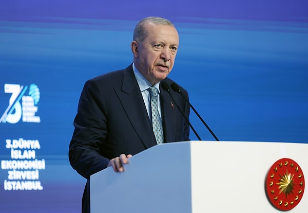 Cumhurbaşkanı Erdoğan: "Faizin olduğu yerde bereket olmaz."