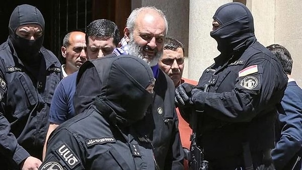 Operasyonun sebebi paylaşılmadı.