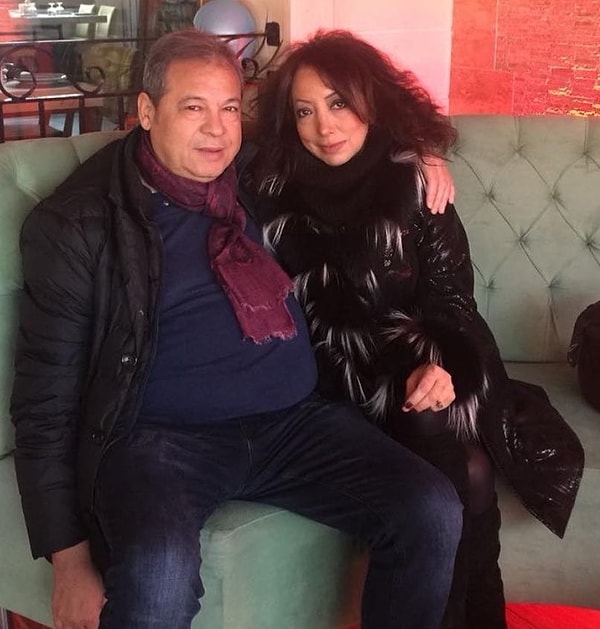 Türk televizyon tarihinin unutulmaz yapımları arasında yer alan İnce İnce Yasemince, 90'lı yıllara damga vuran skeçleri ve hafızalara kazınan karakterleriyle milyonların gönlünde taht kurmuştu.