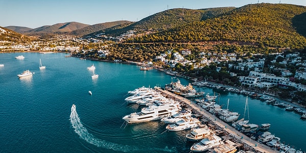 What is a New Generation Tavern in Bodrum?