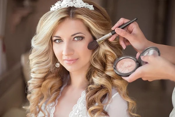 Istanbul Makeup Artist Service Prices: 2026 Current Comparison