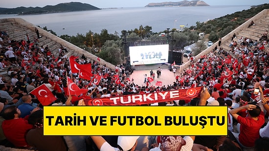 2 Bin Yıllık Antik Tiyatro'da Sabahın İlk Işıklarında Dünya Kupası İçin Bir Araya Geldiler