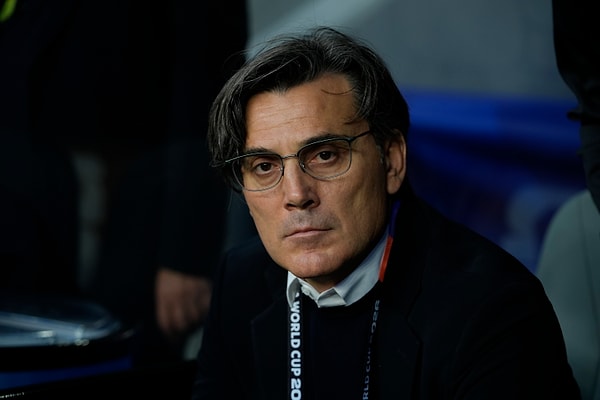 A Milli Takım Teknik Direktörü Montella'ya tepki yağdı. Kullanıcılar "Montella istifa" dedi.