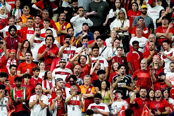When is the Turkey - Paraguay Match, What Time, and on Which Channel?