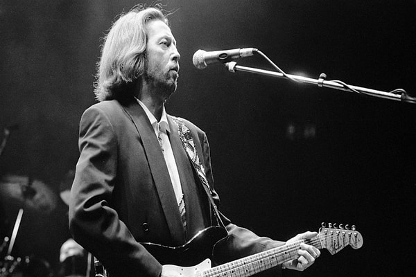 Londra'da Eric Clapton'ı etkiledi.