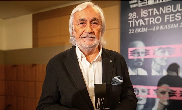 Türk tiyatrosunun yaşayan efsanelerinden biri olan Müjdat Gezen, onlarca yıldır oyunculuğu, yazarlığı, yönetmenliği ve kurduğu sanat merkeziyle yetiştirdiği sayısız oyuncuyla sanat dünyasının en önemli isimleri arasında yer alıyor.