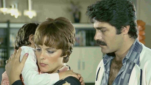 10. Evlidir Ne Yapsa Yeridir (1978)