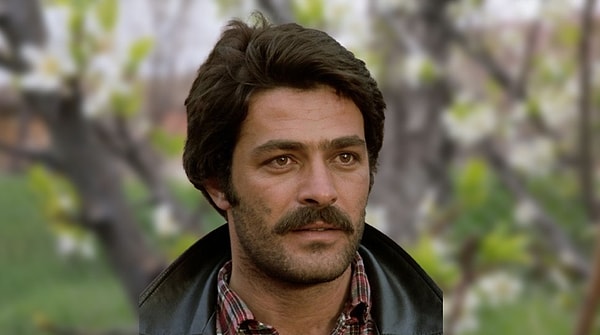 Throughout his career spanning nearly six decades, Kadir İnanır, who has etched his name in our memories as one of the most significant leading men of Yeşilçam, left an indelible mark on Turkish cinema with dozens of productions such as "Selvi Boylum Al Yazmalım", "Tatar Ramazan", "Yılanların Öcü", and "Katırcılar".