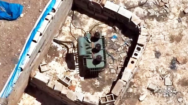 Şanlıurfa’nın Viranşehir ilçesinde gerçekleştirilen denetimlerde, tarımsal sulamada kullanıldığı belirlenen toplam 4 bin 440 kilovolt-amper (kVA) gücünde 29 kayıt dışı trafo tespit edildi.