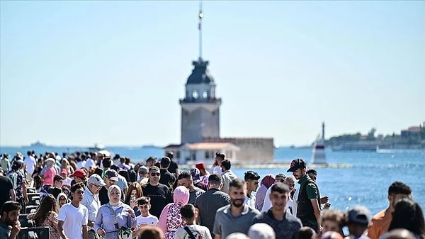 Valilikten yapılan yazılı açıklamada, 1 Temmuz 2026 Çarşamba günü hava sıcaklıklarının tehlikeli boyutlara ulaşacağı bildirildi.