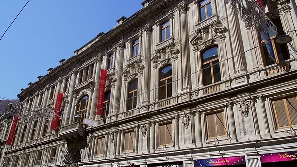 Cercle d'Orient: Home to Emek Cinema and Inci Patisserie