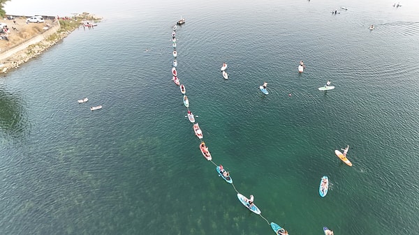Sapanca Gölü’nde gün doğumunda ve gün batımında benzersiz manzaraya sahip!