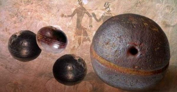 On the other hand, geologists and mainstream scientists argue that the spheres are not the work of aliens or lost civilizations, but are entirely the result of natural geological processes.