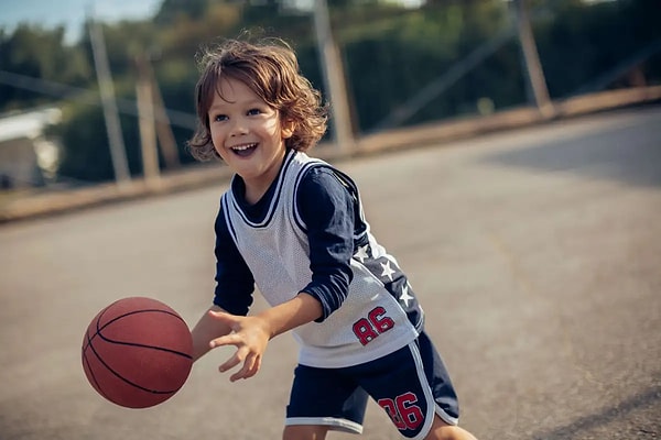 Children who started playing basketball demonstrated a 15% better performance in math tests compared to other children.
