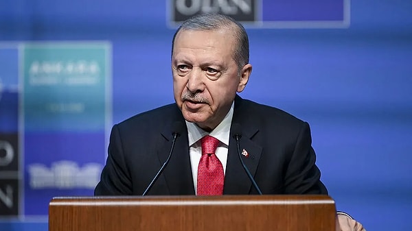 Cumhurbaşkanı Recep Tayyip Erdoğan, zirve sonrasında basın toplantısı düzenledi.