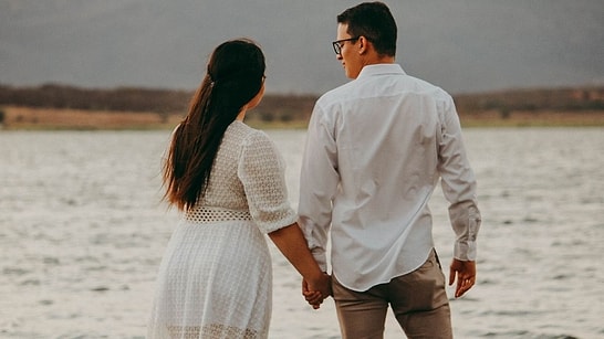 The Biggest Sign You’re in the Right Relationship Revealed